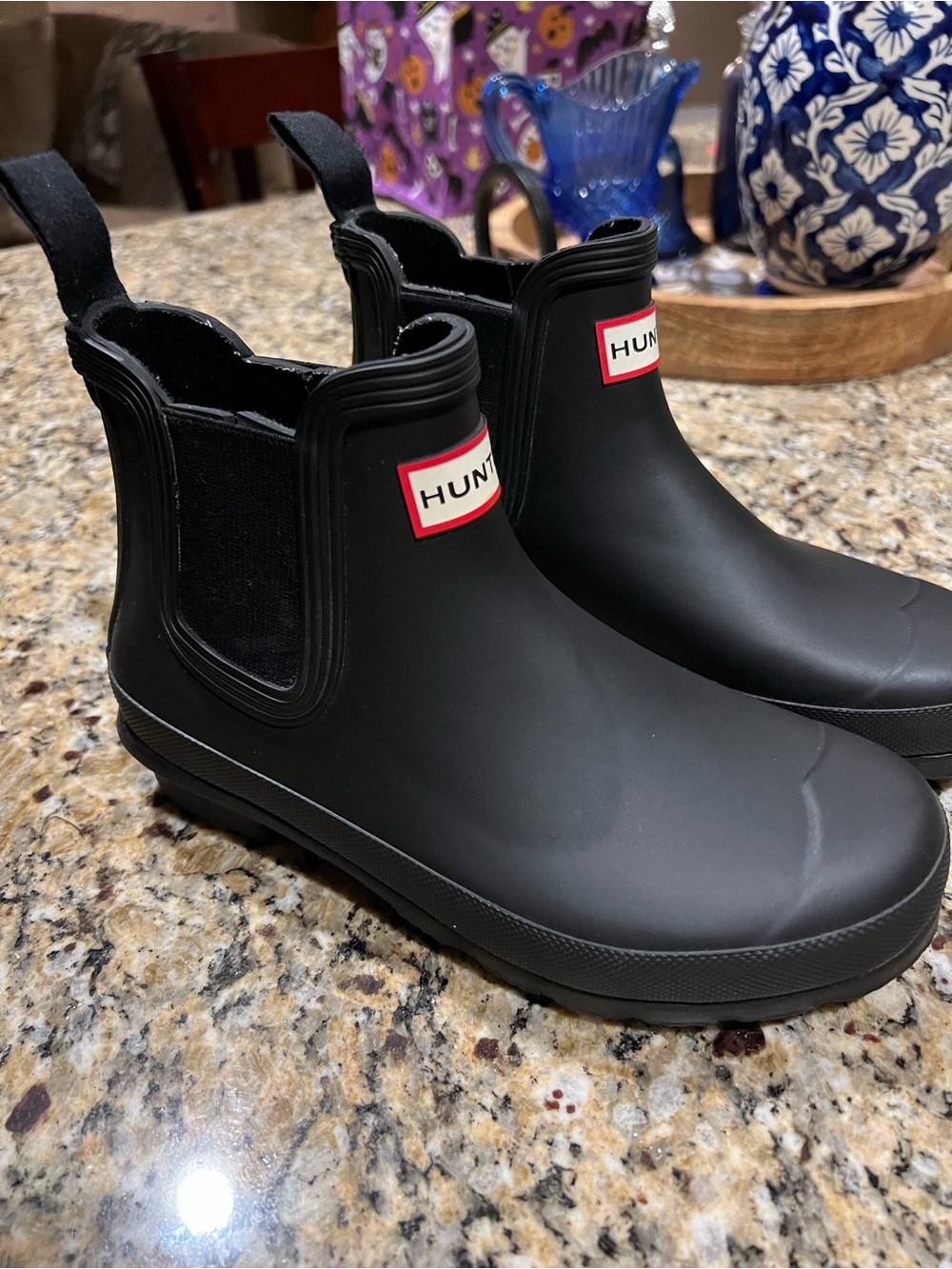 Hunter Black Chelsea Rain Boots Womens - Picture 2 of 6